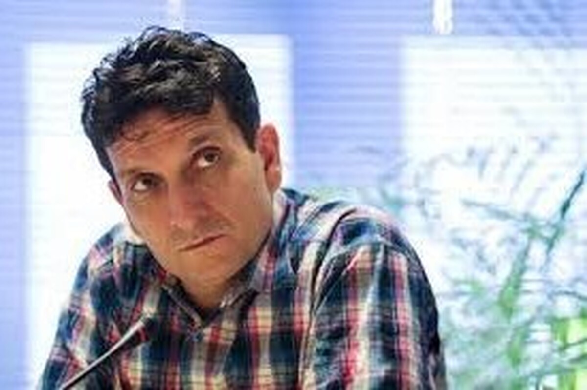 حمید گلی: فضای خانه‌ام شبیه فیلم‌های جنگی شده است