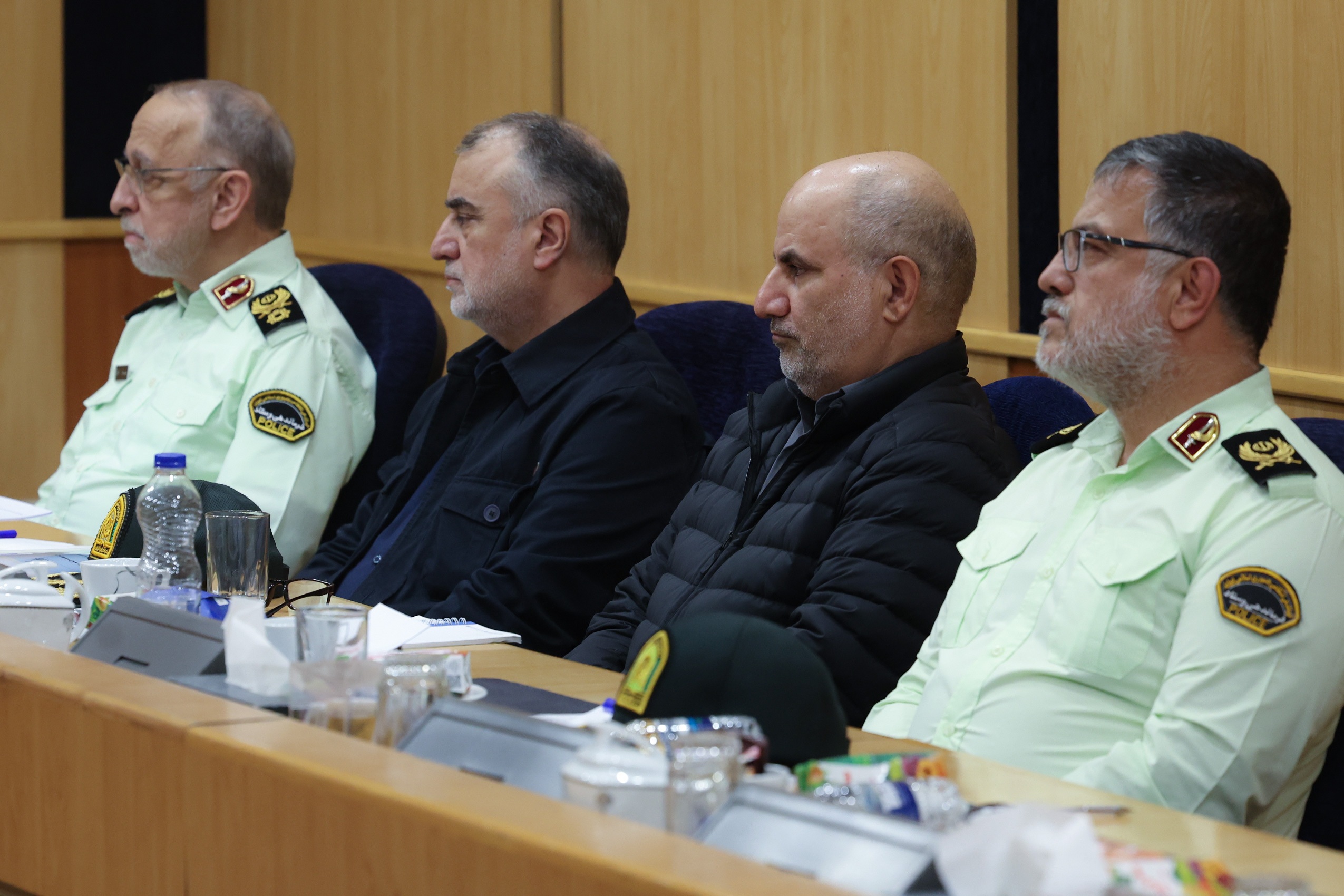 پزشکیان در دیدار با فرماندهان ارشد فراجا: پلیس در جنگ تحمیلی اخیر مجاهدانه و بی‌ادعا در میدان بود