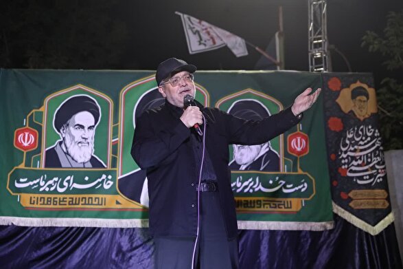 شهردار مشهد مقدس: ۷۳ شب حضور مردم در خیابان باورنکردنی است | میدان خیابان سکوت ندارد