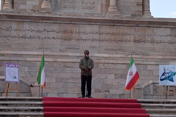 استاندار خراسان رضوی: راه‌اندازی شهرداری منطقهٔ تاریخی توس تأیید شد | رونمایی از سند تاریخی باغ فردوسی