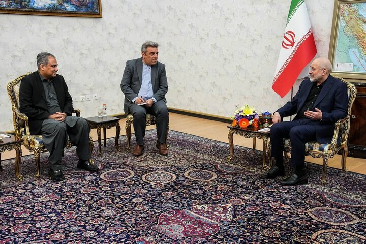 وزیر کشور پاکستان به دیدار قالیباف رفت