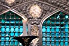 ویدئو | غبارروبی مضجع مطهر امام رضا (ع) با حضور خانواده شهدای میناب