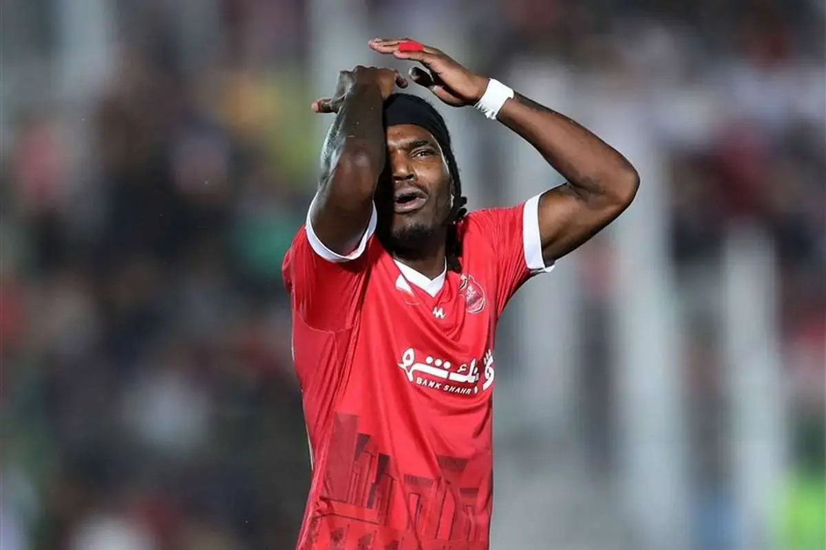 پرسپولیس دو خارجی خود را نمی‌خواهد