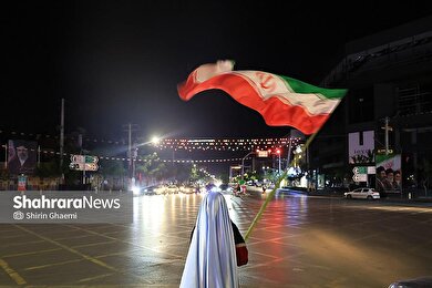 گزارش تصویری | پنجاه‌و‌پنجمین شب حضور حماسی مردم در خیابان‌های مشهد