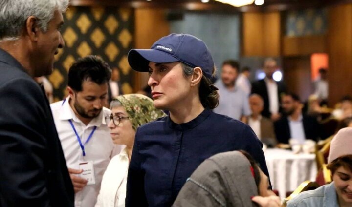 همدلی هنرمندان معروف با حضور در جمع آسیب دیدگان جنگ + عکس