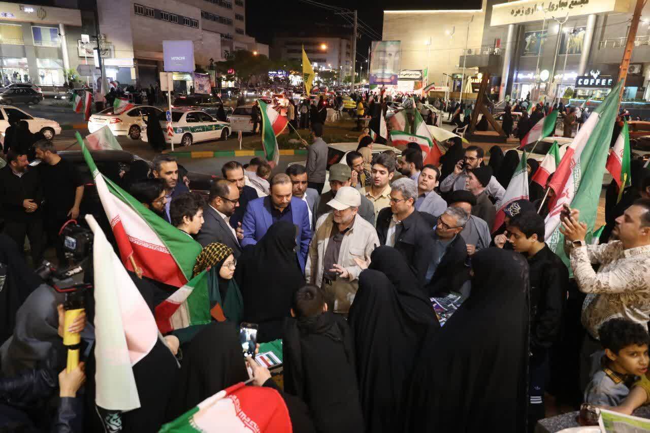 شهردار مشهد: پای این نظام و کشور و پرچم و سرزمین‌مان ایستاده‌ایم
