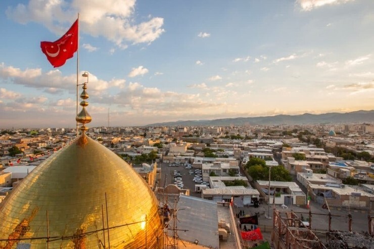 گنبد آسیب‌دیده حسینیه اعظم زنجان طلاکاری شد + تصاویر