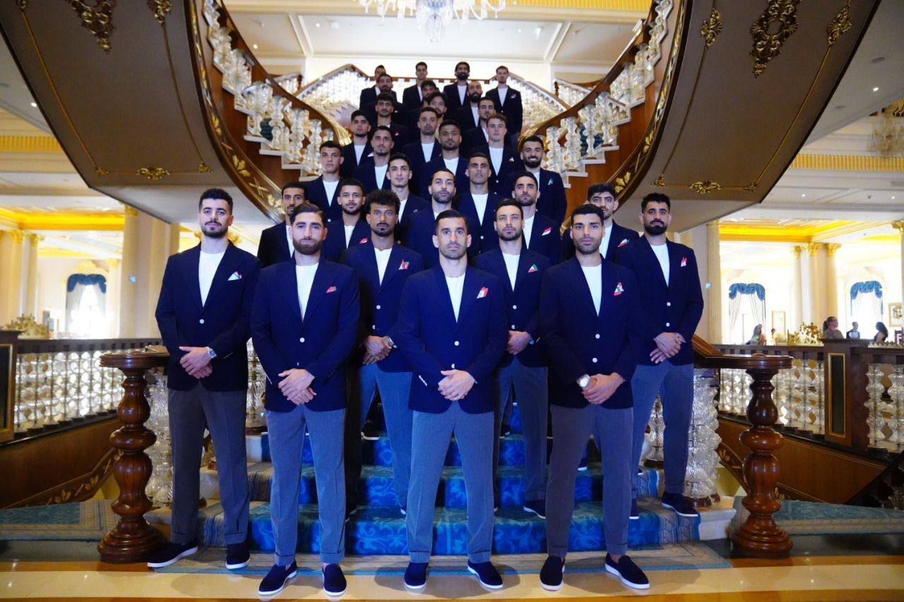 تیم ملی فوتبال با کت و شلوار+عکس