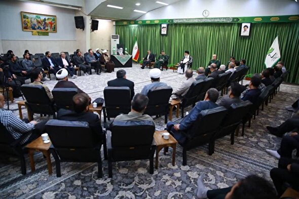 آیت‌الله علم‌الهدی: همزمان با آغاز ماه محرم، هیئت‌ها باید حضور پرشورتری در تجمعات داشته باشند | مداحان باید عشق به اهل بیت (ع) را در دل‌های مردم حفظ کنند