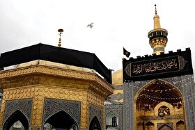 ویدئو | نصب کتیبه صحن آزادی حرم مطهر امام رضا (ع) در آستانه شهادت امام باقر (ع)