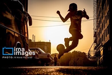 گزارش تصویری | یک توپ، هزار رویا