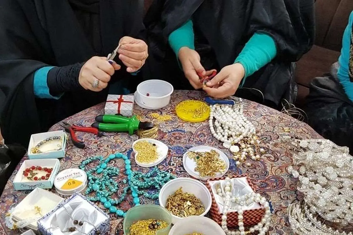 سربازان گمنام اقتصاد| قسمت دوم: ۸۰ درصد مشاغل خانگی دست زنان است
