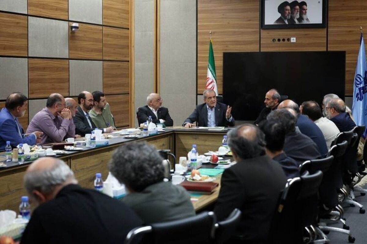 پزشکیان در مجلس: رهبر شهید مخالف مذاکره عزتمندانه، مبتنی بر اقتدار و در چارچوب منافع ملی نبودند