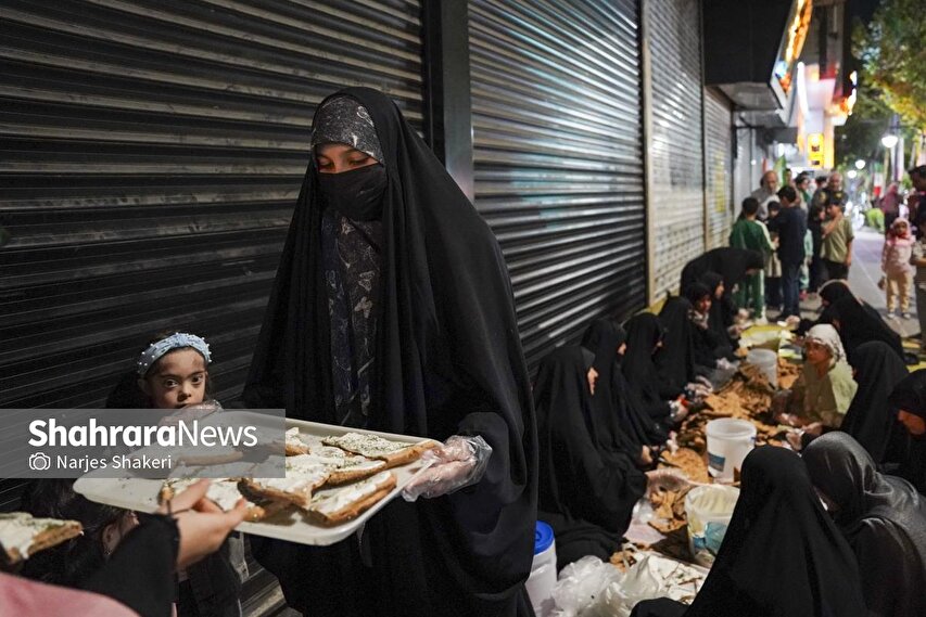 گزارش تصویری | خدمت زیر نور شب
