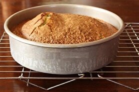 خانه داری| چرا کیک، یک طرفه پف می‌کند؟
