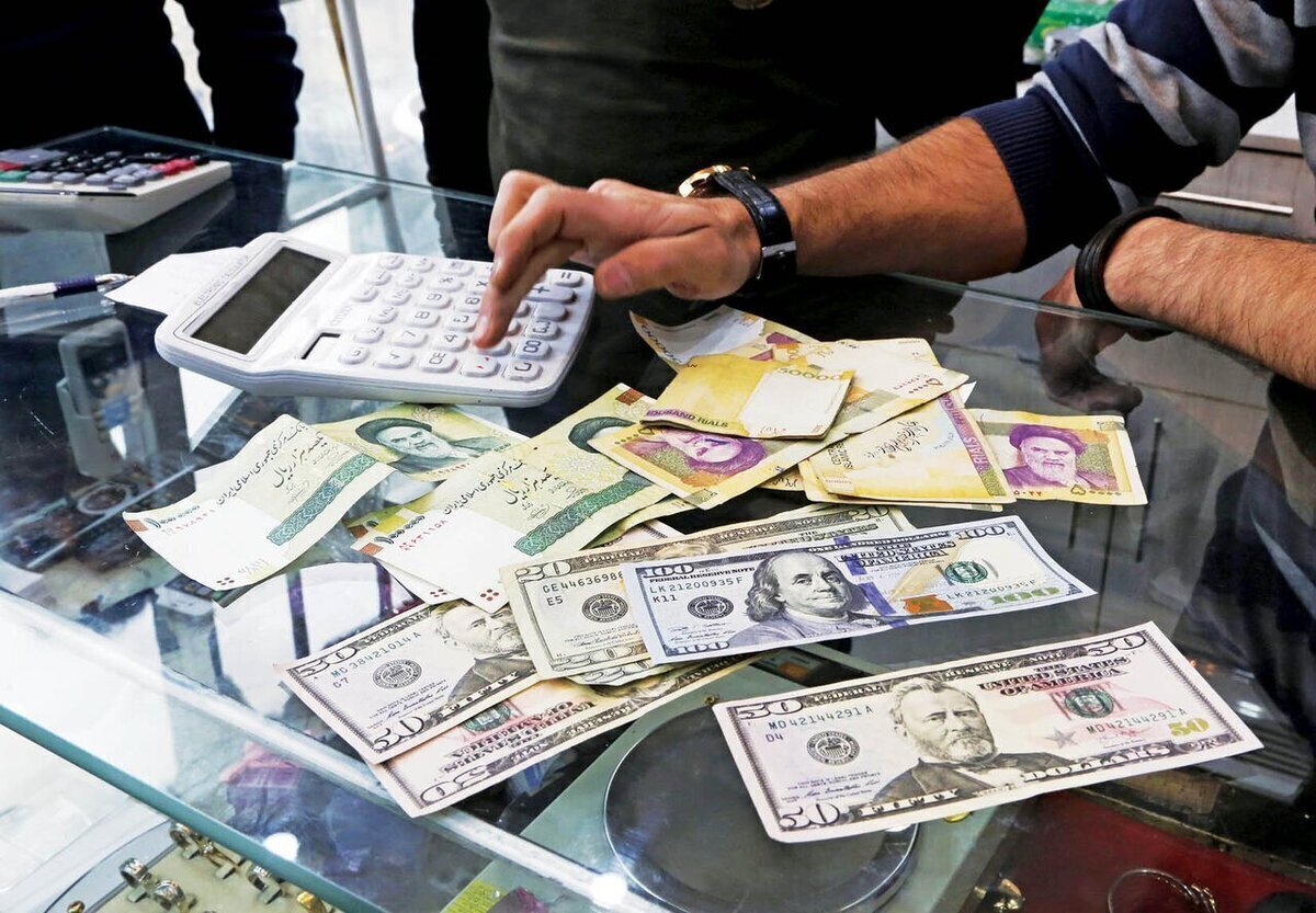 نرخ دلار در بازار آزاد در انتظار توافق (۵ خرداد ۱۴۰۵)