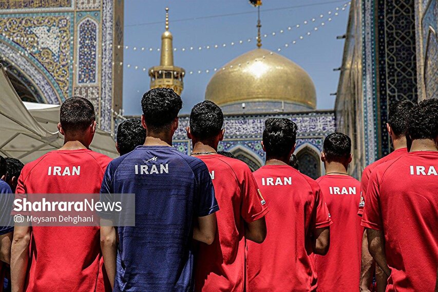 گزارش تصویری | تشرف تیم ملی والیبال نوجوانان به حرم مطهر رضوی