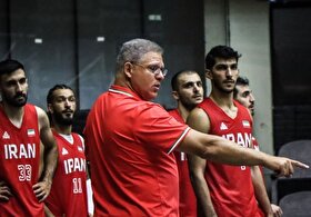 سرمربی خارجی تیم‌ملی بسکتبال به تهران رسید؛ آغاز ماموریت جدید مانولوپولوس