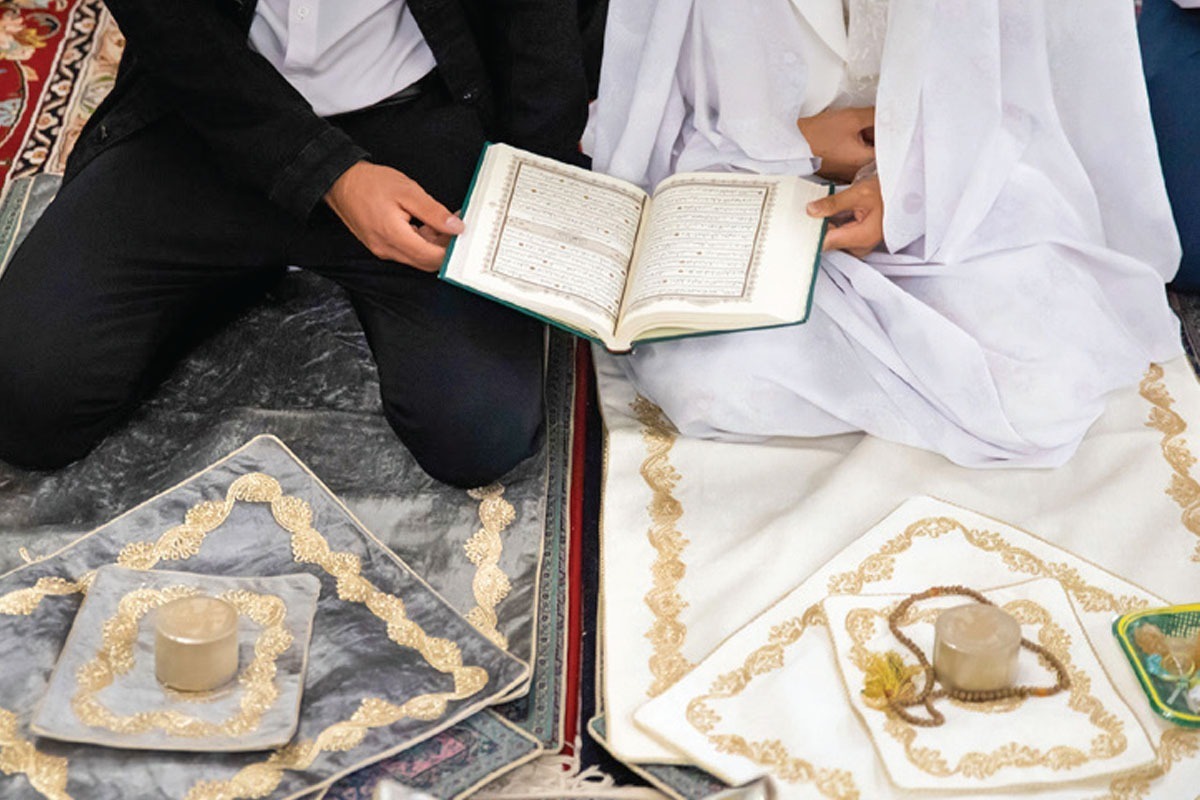 «بله» گفتن زیر سقف حرم؛ رسم دیرینه مشهدیها «بله» گفتن زیر سقف حرم؛ رسم دیرینه مشهدیها
