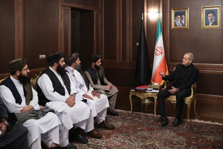 ملا برادر در دیدار با رئیس جمهور: شهادت رهبر ایران ضایعه‌ای بزرگ برای جهان اسلام است