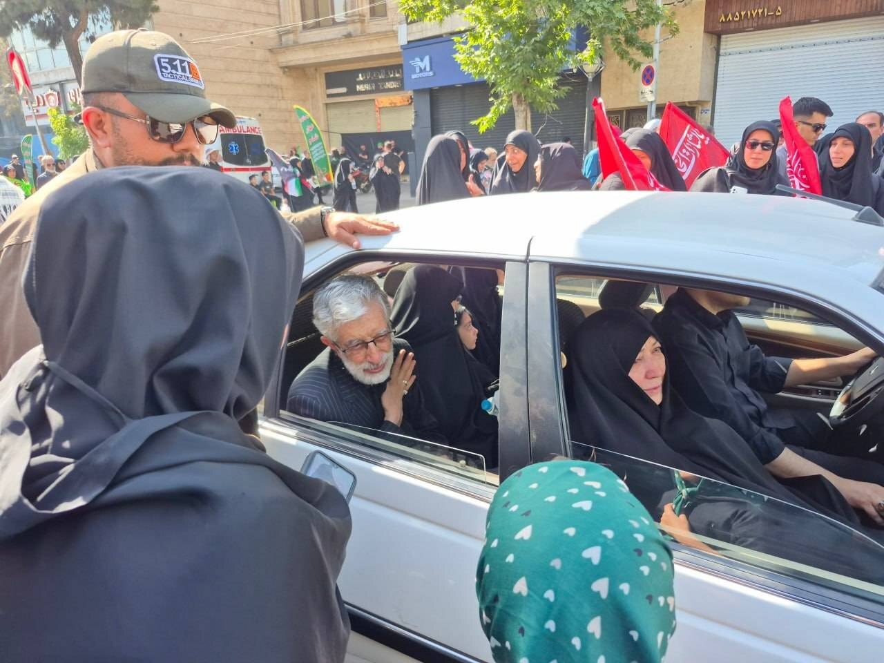وداع آخر | گزارش لحظه به لحظه از دومین روز وداع با رهبر شهید ایران در تهران (۱۴ تیر ۱۴۰۵) + فیلم و تصاویر وداع آخر | گزارش لحظه به لحظه از دومین روز وداع با رهبر شهید ایران در تهران (۱۴ تیر ۱۴۰۵) + فیلم و تصاویر