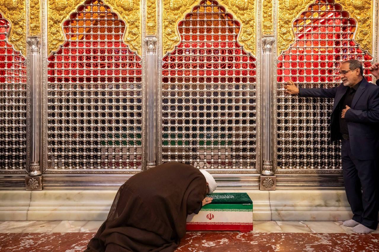 پدر و دختر به پابوسی علمدار رفتند +عکس