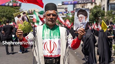 گزارش تصویری | انتظار مردم برای تشییع پیکر رهبر شهید در مشهد