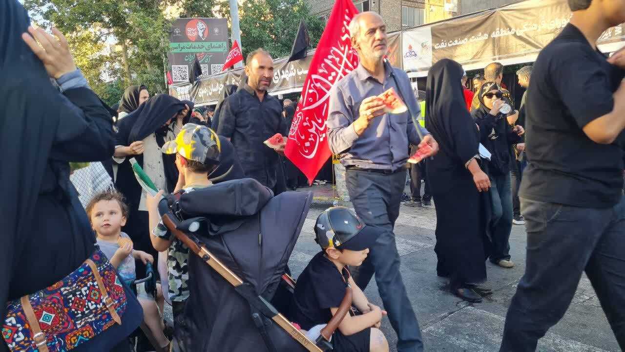 مشارکت شش شرکت نفت و گاز خراسان رضوی برای پذیرایی از زائران رهبر شهید در مشهد مشارکت شش شرکت نفت و گاز خراسان رضوی برای پذیرایی از زائران رهبر شهید در مشهد
