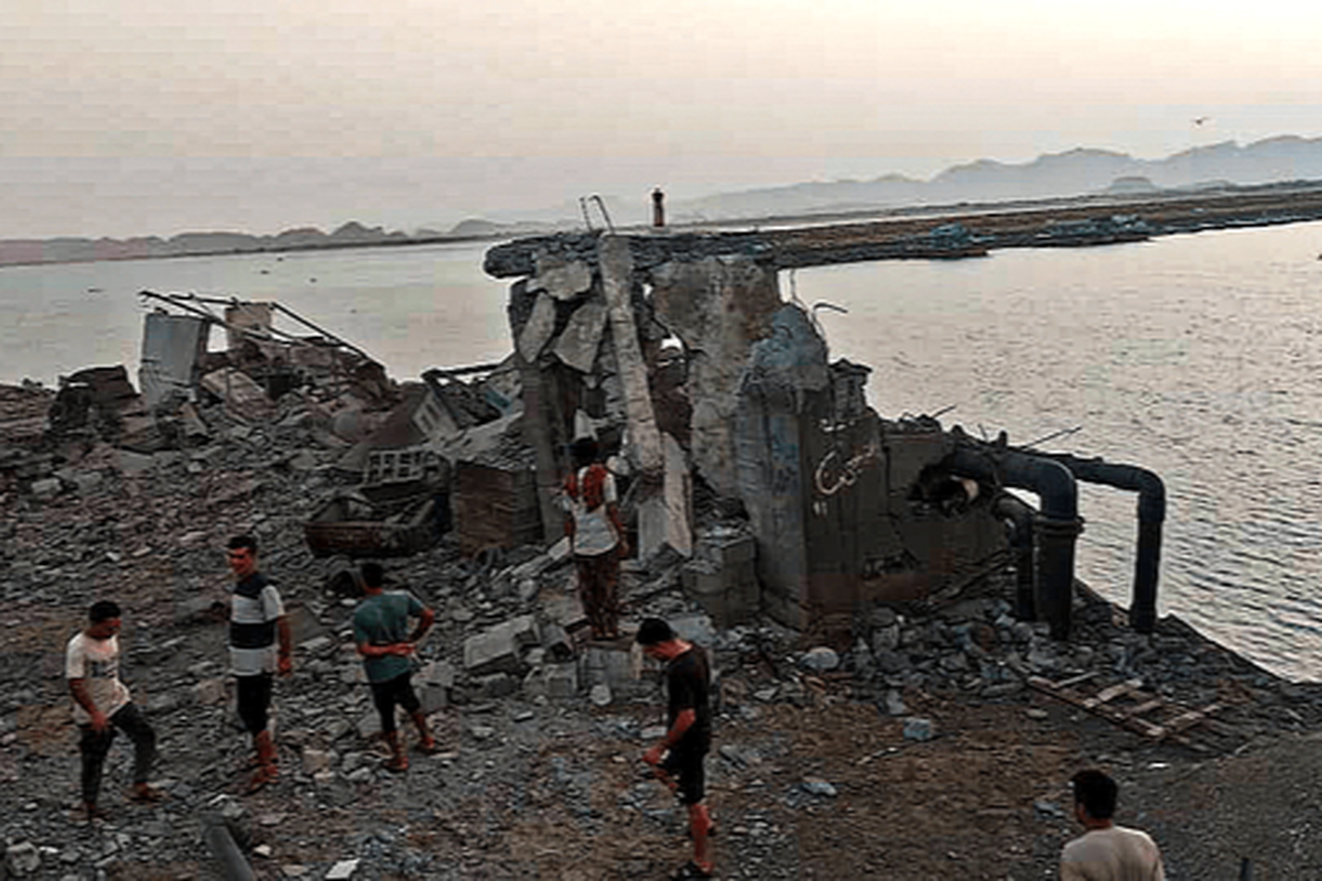 حمله جنایتکارانه آمریکا به آب&zwnj;شیرین&zwnj;کن بونجی جاسک | ۲۰ روستای ۱۰ هزار نفری بی&zwnj;آب شد