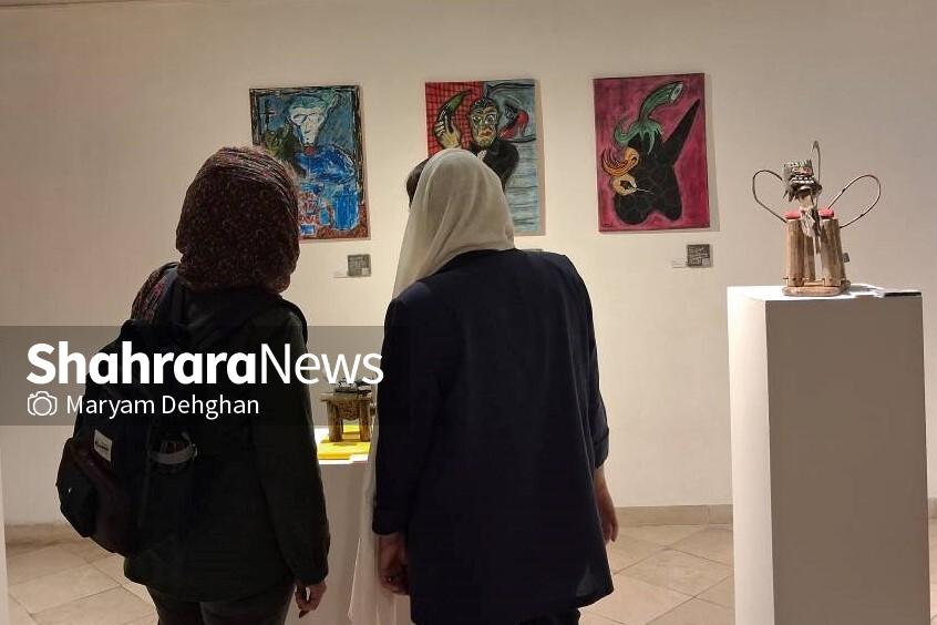 نگاه هنرمندانه مهدی ذوالفقاری به سنگها و اشیای ساده در نمایشگاه «گلابی ۵۰» | نمایشگاه انفرادی آثار حجم، نقاشی و کالیگرافی در نگارخانه آسمان نگاه هنرمندانه مهدی ذوالفقاری به سنگها و اشیای ساده در نمایشگاه «گلابی ۵۰» | نمایشگاه انفرادی آثار حجم، نقاشی و کالیگرافی در نگارخانه آسمان
