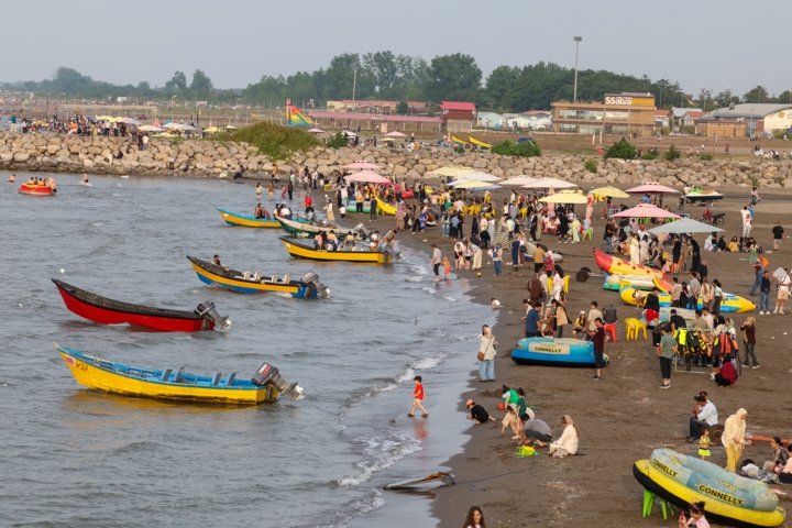 جان باختن سه نفر به‌دلیل شنا در منطقه ممنوعه ساحل تنکابن (۵ تیر ۱۴۰۵)