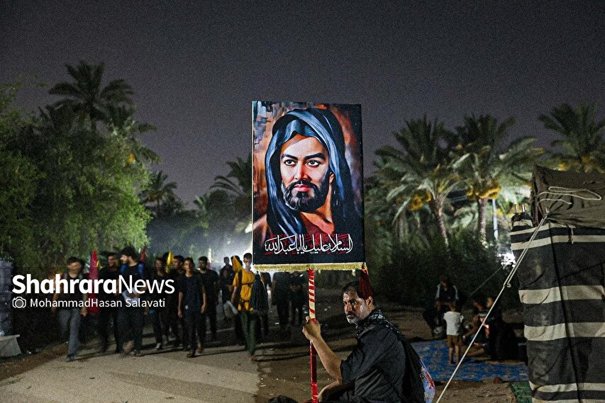گزارش تصویری | پیاده روی شبانه زائران اربعین در طریق العلماء
