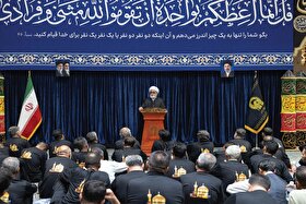 «صحن آزادی» در حرم رضوی؛ آزادی ۴۳۷ زندانی جرائم مالی غیرعمد به برکت امام رضا (ع)