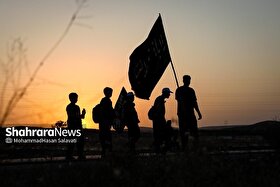 زائرین پیاده از دلدادگی‌شان به امام رئوف گفتند | دل‌ها در مسیر مشهد