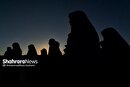 ویدئو | چند قدم مانده به حرم | زائران پیاده چند قدم مانده به حرم مطهر رضوی از حال‌وهوایشان می‌گویند