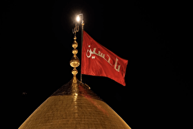 پرچم سرخ انتقام دوباره بر گنبد حرم امام حسین(ع) برافراشته شد