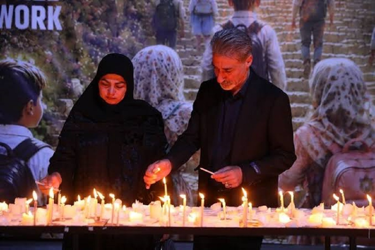 خانواده &laquo;ماکان نصیری&raquo; در مراسم اختتامیه &laquo;مشق ناتمام&raquo;