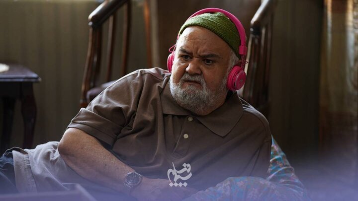عکس‌های منتشرنشده از اکبر عبدی در سریال «سبزواران»