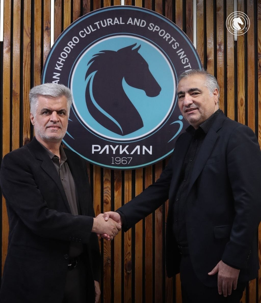 چرخش ناگهانی روی نیمکت پیکان؛ نکونام کنار رفت، الهامی جایگزین شد + عکس