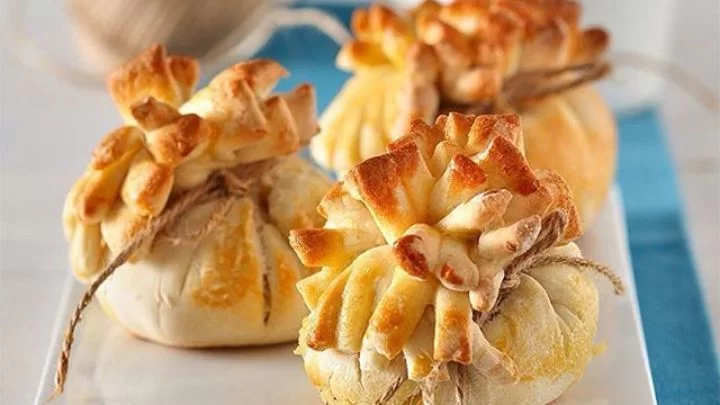 دستور پخت بقچه گوشت خانگی | غذای خوشمزه و مجلسی با طرز تهیهای ساده دستور پخت بقچه گوشت خانگی | غذای خوشمزه و مجلسی با طرز تهیهای ساده