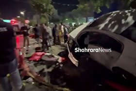 برخورد خودرو سواری با تجمع مردمی در وکیل‌آباد مشهد | ۴ نفر جان باختند و ۱۵ نفر مصدوم شدند + فیلم