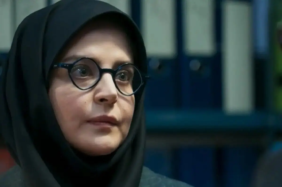 بهی جدیدی، همسر مهران مدیری در «مرد سه هزار چهره» کیست؟ چهرهای ناشناخته که ناگهان معروف شد! بهی جدیدی، همسر مهران مدیری در «مرد سه هزار چهره» کیست؟ چهرهای ناشناخته که ناگهان معروف شد!