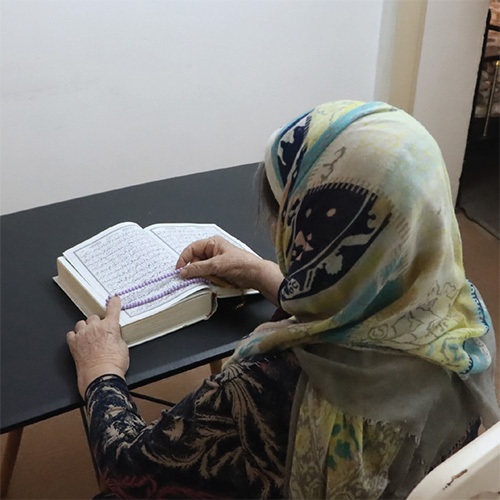 تنها خانه حمایتی سالمندان در مشهد، خانهای برای عبور از روزهای تنهایی تنها خانه حمایتی سالمندان در مشهد، خانهای برای عبور از روزهای تنهایی