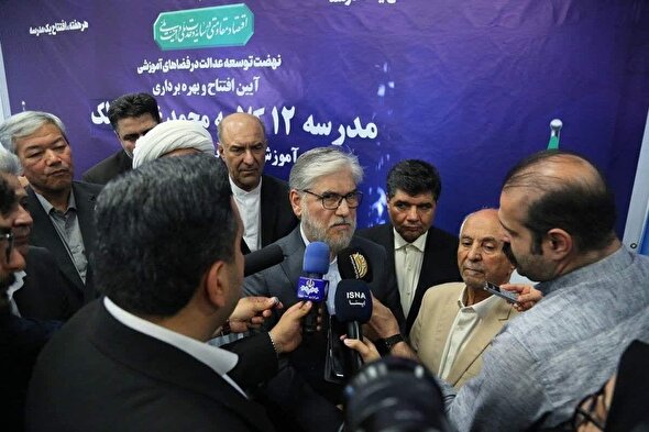 وزیر علوم: طرح مقابله با نفوذ بیگانگان با سیاست مرجعیت علمی کشور ناسازگار است