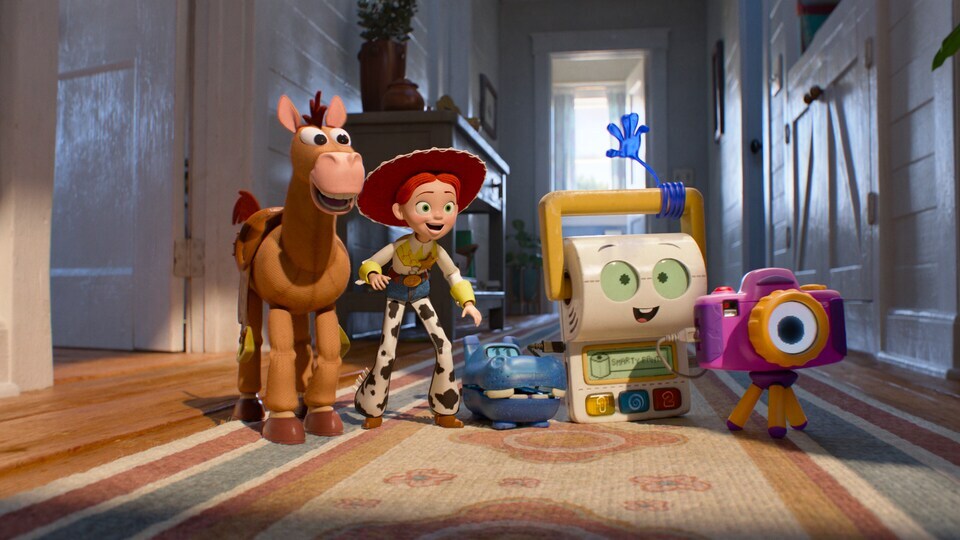 نقد و بررسی انیمیشن «داستان اسباب‌بازی ۵» (Toy story 5) | یک دنباله سرگرم‌کننده اما نه در حد شاهکار