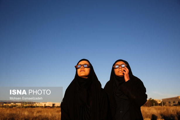 پدیده خورشیدگرفتگی ۵ دی ماه +تصاویر و ویدئو