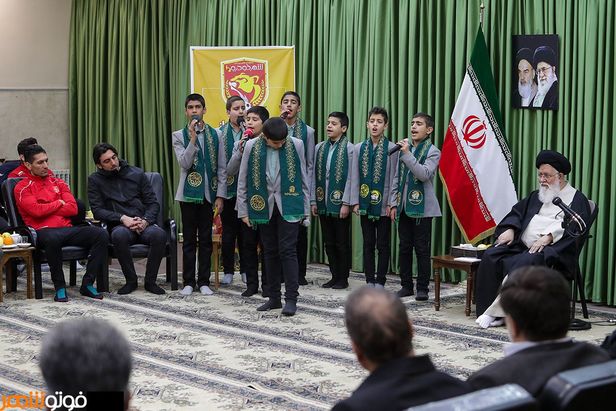 تجلیل آیت الله علم الهدی از بازیکنان تیم فوتبال شهرخودرو‎