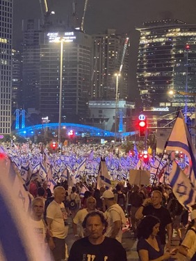 تظاهرات ده‌ها هزار نفری ساکنان سرزمین‌های اشغالی علیه نتانیاهو (۲۹ مرداد ۱۴۰۲) + تصاویر