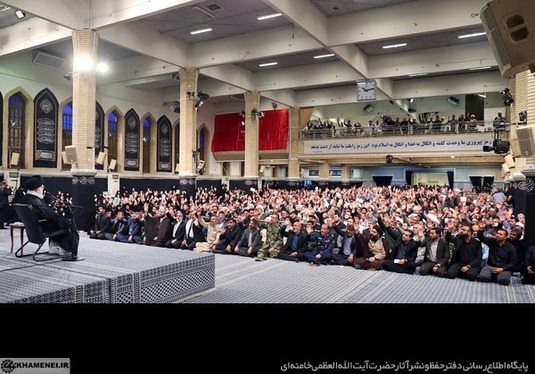 رهبر معظم انقلاب: مراقب باشید جدول دشمن را کامل نکنید؛ اگر دیدید راهی که می‌روید کفار را خوشحال می‌کند یعنی همراه پیغمبر نیستید+ فیلم