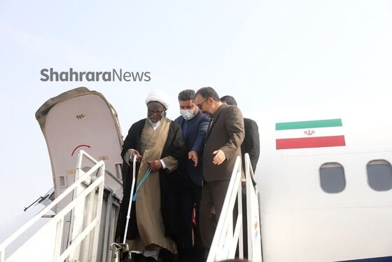 شیخ ابراهیم زکزاکی، رهبر شیعیان نیجریه وارد مشهد شد + فیلم و تصاویر